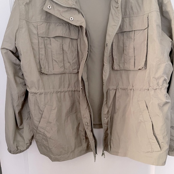 Divided by H&M windbreaker - Picture 4 of 6